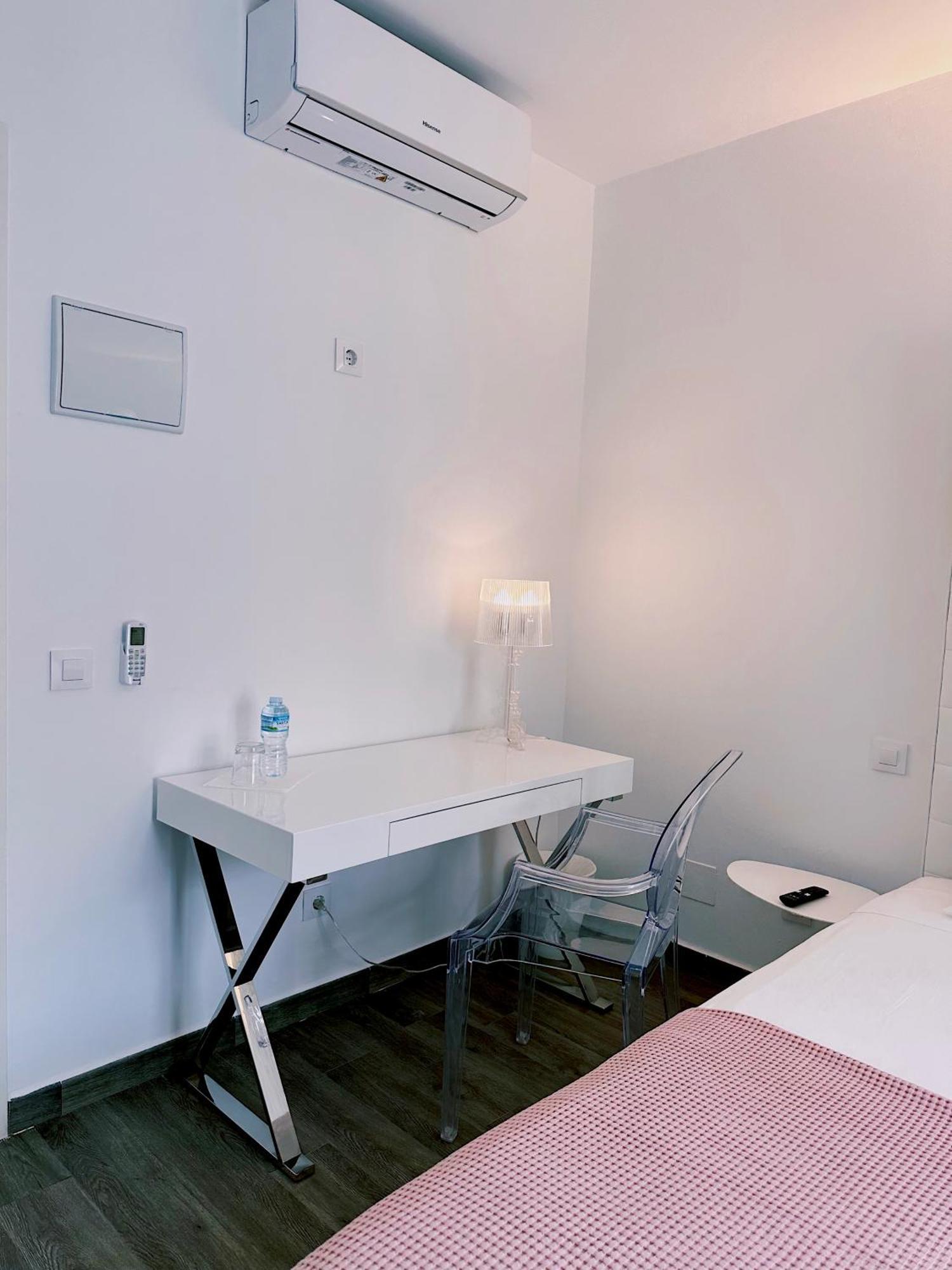 Bhc Boutique Hostal Cala Millor 卡拉米洛 外观 照片